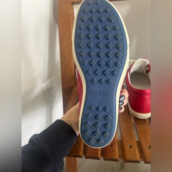 Ecco Women’s Hybrid Sneaker-Sport Shoe Size 37 (W 6.5-7) - Picture 9 of 10